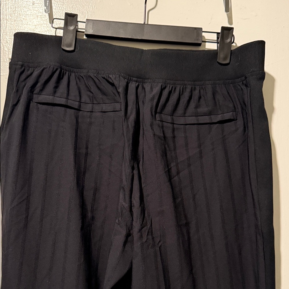 Athleta Midnight Black Cropped Pants - Picture 6 of 6
